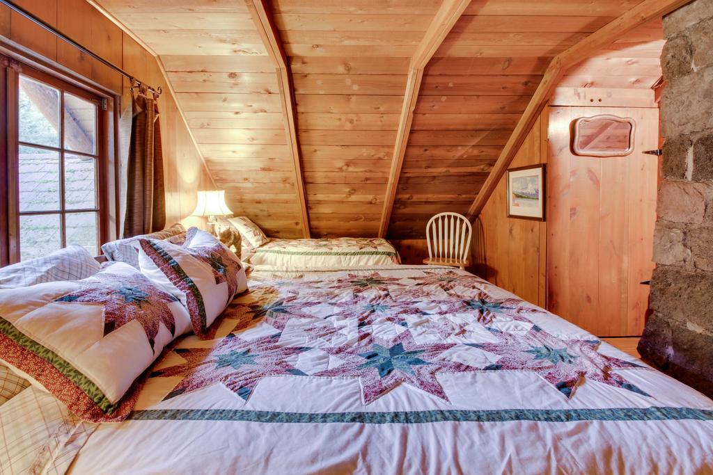 Zoe'S Log Cabin Welches Екстер'єр фото