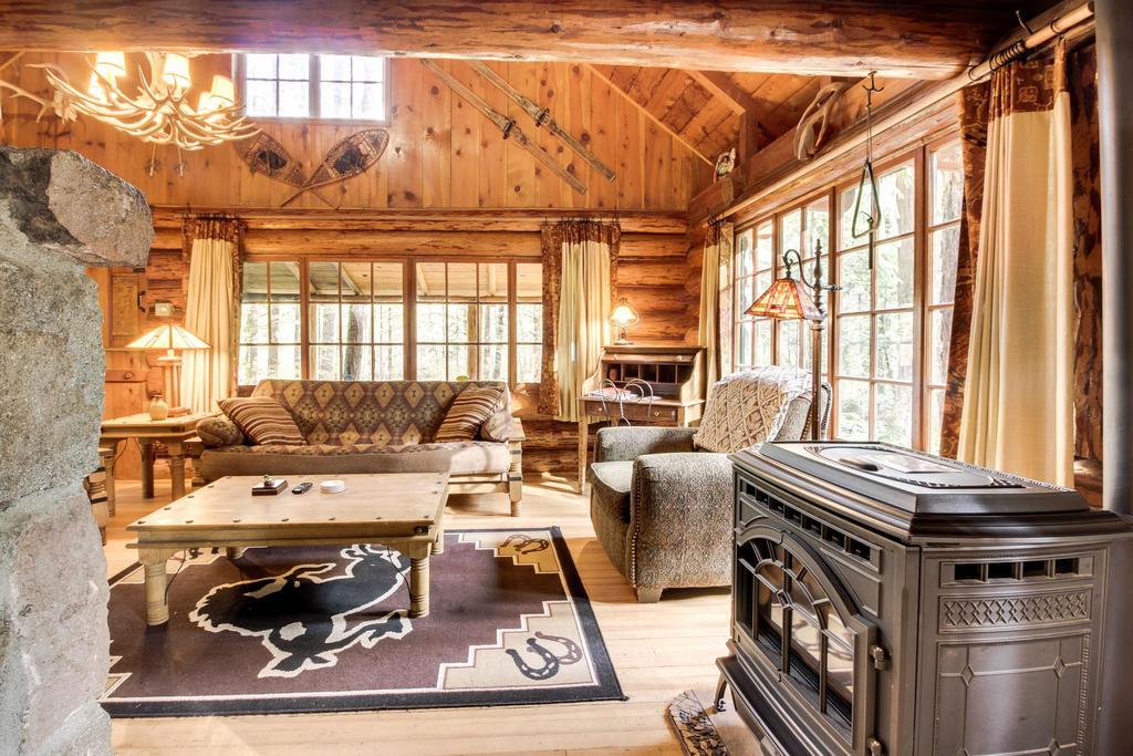 Zoe'S Log Cabin Welches Екстер'єр фото