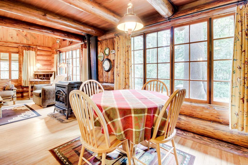 Zoe'S Log Cabin Welches Екстер'єр фото